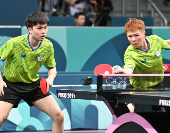 手分散在杜 手分散在杜