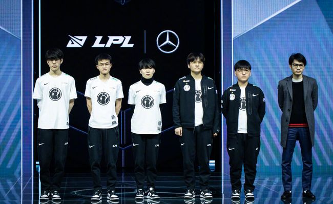 球队终于打 球队终于打